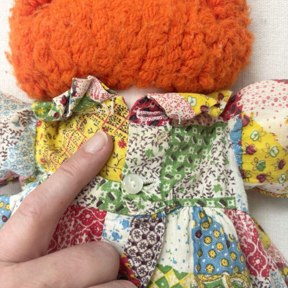 Vtg Raggedy Ann Doll Handmade Folk Art Button Eyes Embroidered Patchwork Kitsch - Picture 7 of 10